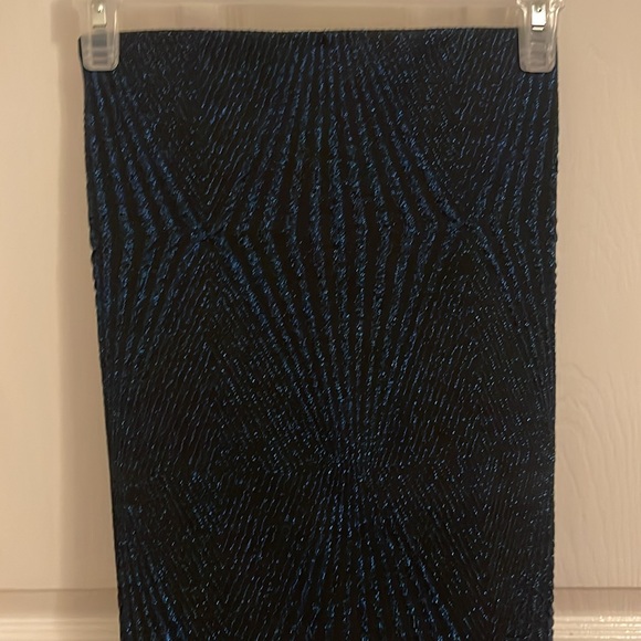 Zara straight stretch skirt - Picture 2 of 6